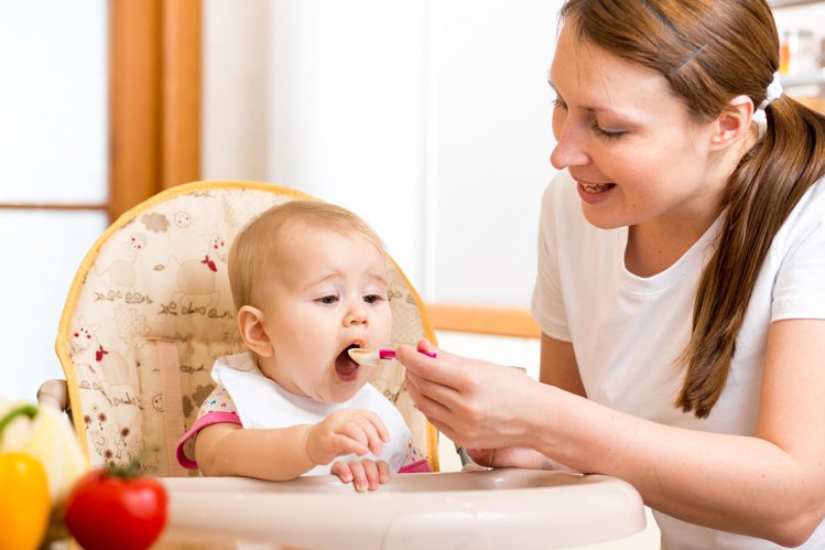 कौन से ब्रांड का baby food 6 month baby के लिए सबसे अच्छा है